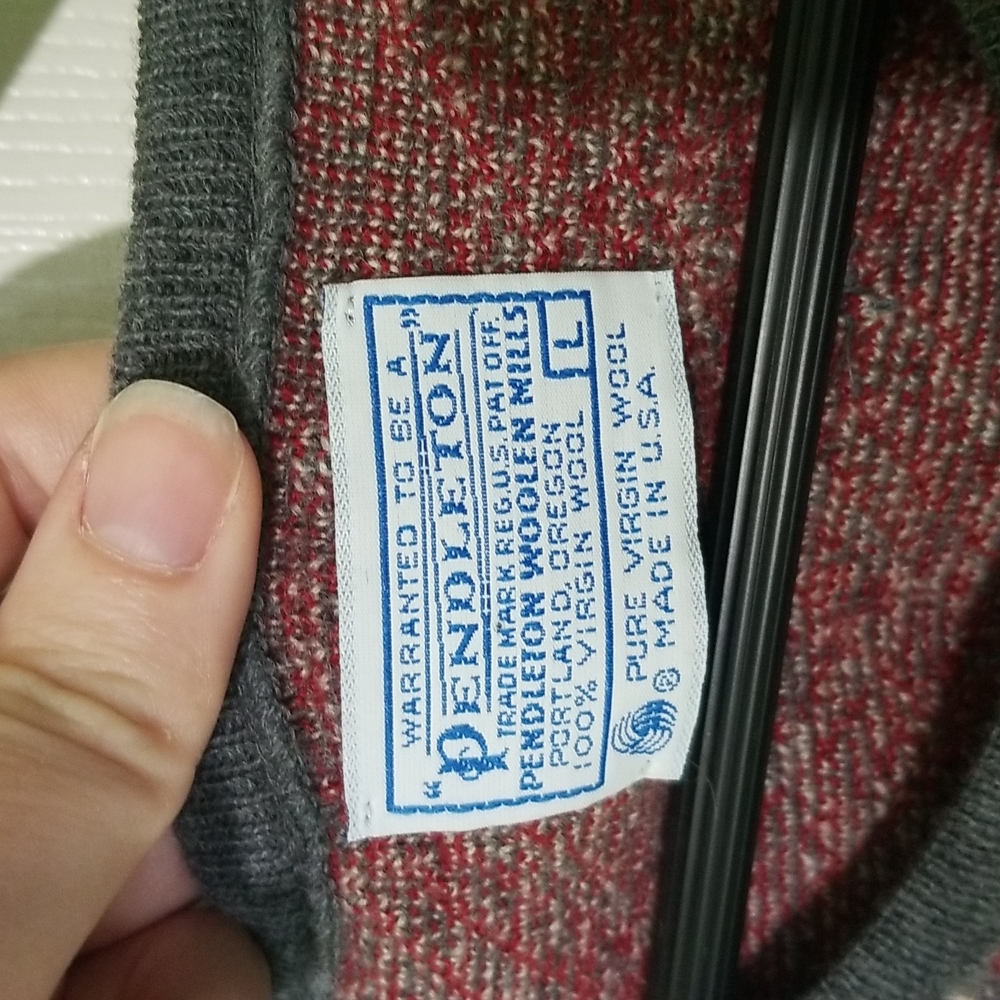 Pendleton Gray Sweater Vest Size Large - image 3